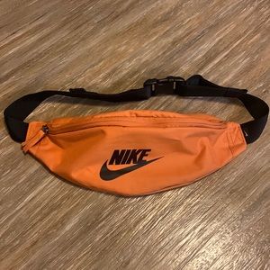 Nike Belt Bag Unisex - perfect condition